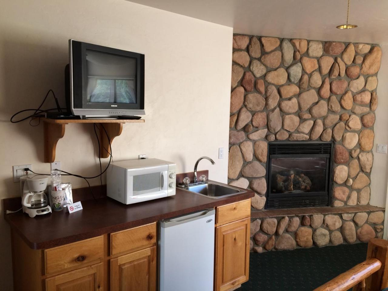 Creekside Preserve Lodge & Cabins Cordes Lakes Exterior foto